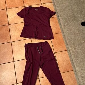 Grey’s Anatomy Scrub Set Maroon